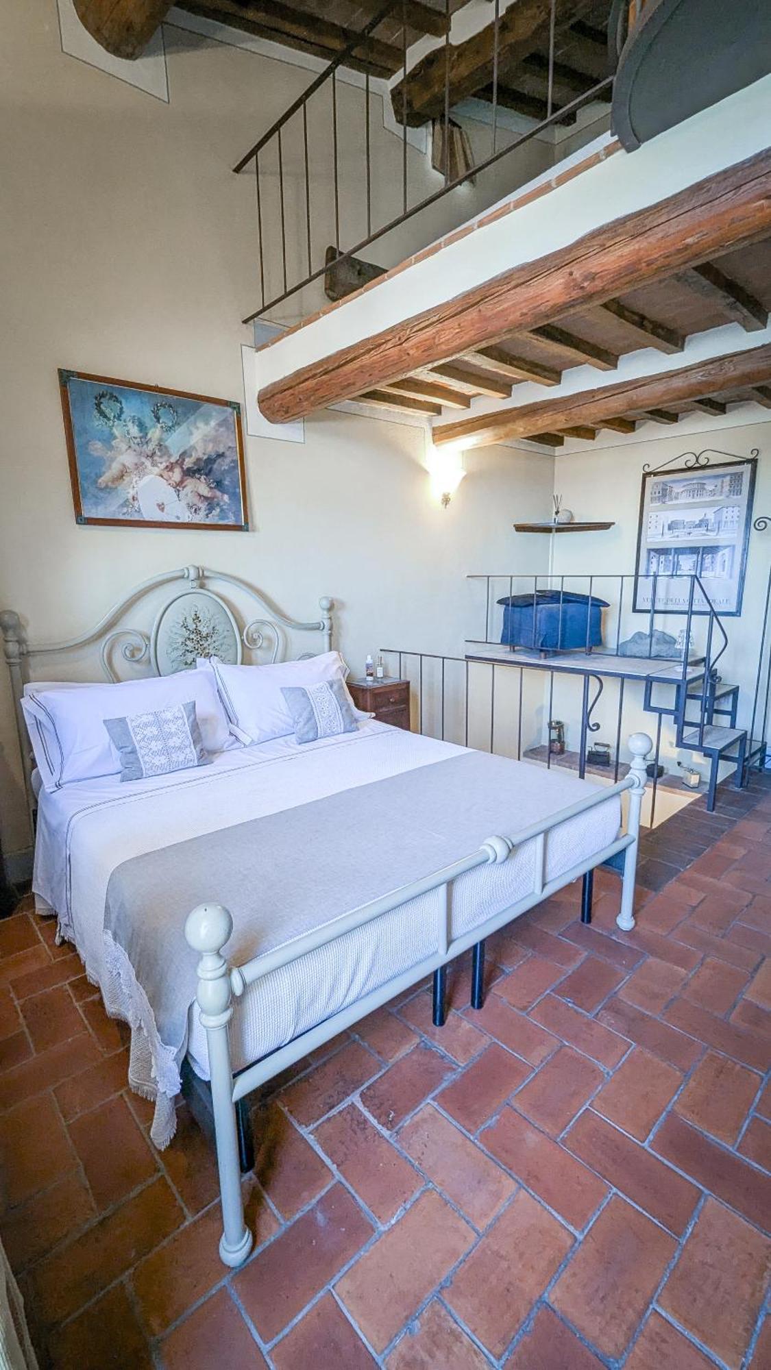 Pienzalettings "Suites" Luaran gambar