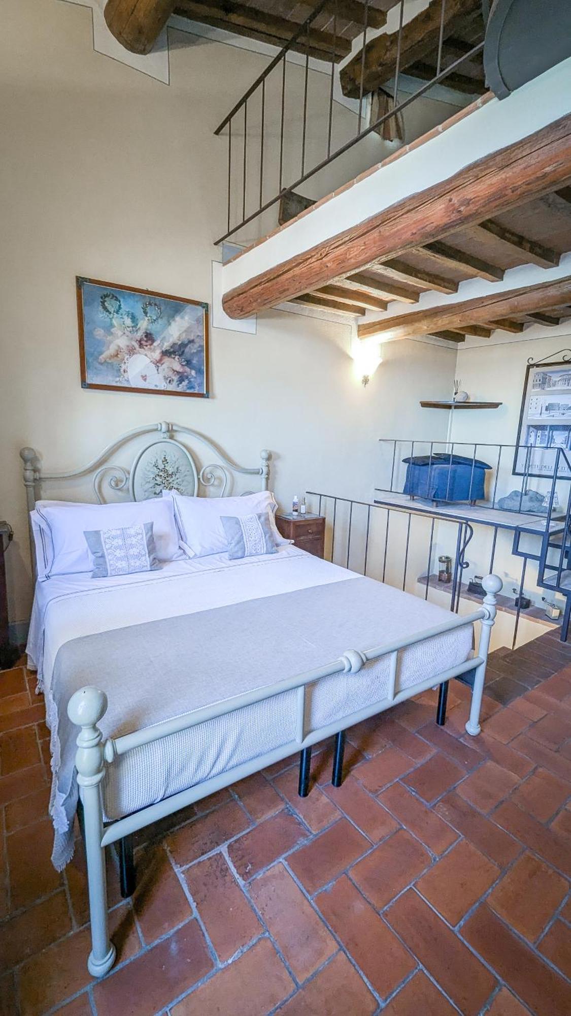 Pienzalettings "Suites" Luaran gambar